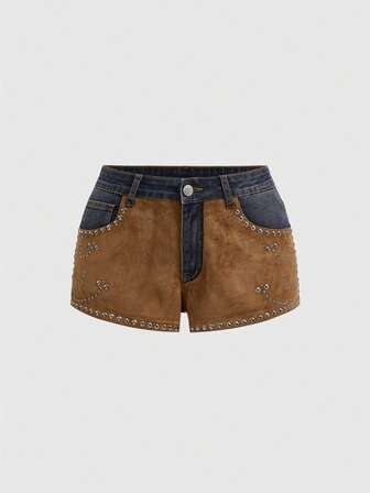 Shorts di jeans skinny a vita bassa da donna in stile hippie western, in pelle scamosciata con patchwork e effetto vissuto