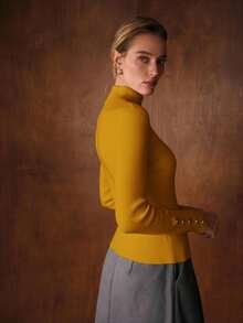 MOTF PREMIUM SIMPLE METAL BUCKLE DECOR BASE LAYER SWEATER - Yellow - View 3