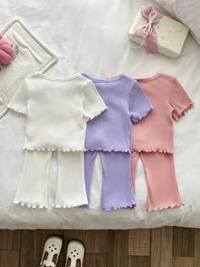 SHEIN LMoss Kids 6件套女婴休闲可爱纯色针织短袖T恤和松紧腰喇叭裤套装 - 彩色 - 查看 3