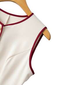 GlowEve Women's Elegant Round Neck Contrast Color Pocket Button Decor Vest