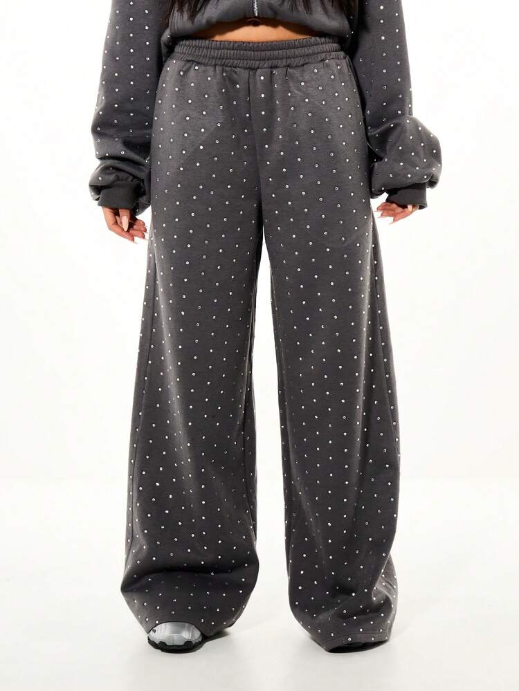 SUMWON WOMEN Oversized Wide Leg Rhinestone Joggers