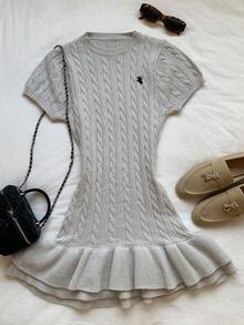 SHEIN EZwear 女士骑士图案圆领短袖荷叶边下摆针织连衣裙 - 灰色 - 查看 1