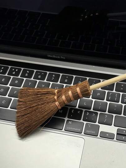 Zazumi 1PC Mini Broom Keyboard Brush Portable Small Handmade Dusting Brush With Brown Bristles For Desk Electronics Cleaning