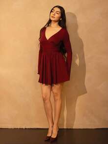 Andrea Bello 1pc Solid White Minimalist Daily Sexy Deep V-Neck Long Sleeve Ruffle Cuff Fitted Waist Mini Dress, Autumn/Winter - Burgundy - View 3
