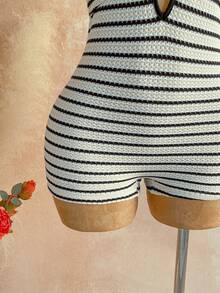 Soleia Bộ jumpsuit nữ màu trắng dệt kim có họa tiết, hở lưng, điểm nhấn là những vòng tròn trang trí, thanh lịch cho lễ Halloween, Giáng sinh, dạo phố, gợi cảm. - Nhiều màu - Xem 5