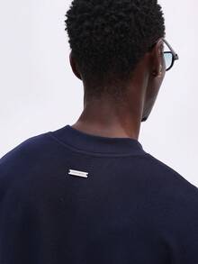 Áo thun ngắn tay dáng rộng cổ tròn in họa tiết chữ ký Los Angeles của SUMWON, kiểu dáng thường ngày, phong cách đường phố, dành cho nam giới. - Xanh đậm - Xem 4