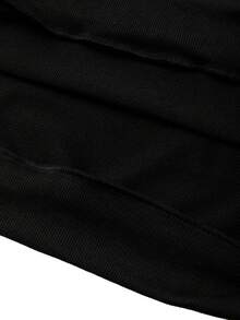 GlowEve CURVE طقم ملابس علوية طويلة الأكمام مزينة بشريط وسروال ضيق أسود طويل مجموعة قطعتين للمرأة ذات الحجم الكبير بتصميم بسيط - الأسود - مشاهدة 6