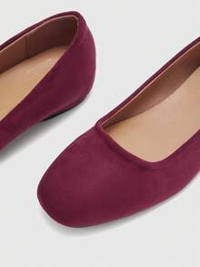 CUCCOO BIZCHIC Women's Fashionable Versatile Commuting Casual Flats - Burgundy - View 8