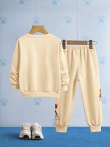 SHEIN | PAW Patrol 2件套男童卡通狗印花圆领长袖卫衣和运动裤针织休闲运动服套装 - 杏色 - 查看 2