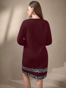 SHEIN Clasi 大码豹纹圆领休闲百搭长袖连衣裙 - 酒紅色 - 查看 7