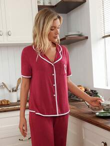 Doze Lane Bộ đồ ngủ nữ tay ngắn, thoải mái, phối màu tương phản, cổ áo có túi, thêu họa tiết. - Màu Đỏ Sâu - Xem 5