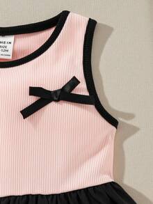 SHEIN Playful Pals 1pc Baby Girls Cute Pink And Black Colorblock Patchwork Ribbed Knit Bowknot Decor Sleeveless Round Neck High Waist A-Line Sundress For Party Summer - Multicolor - View 4