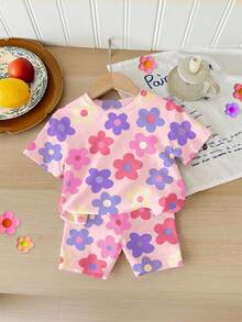 Set de 2 piezas de camiseta de manga corta con cuello redondo y estampado floral, y shorts informales para niña, adecuado para el verano - Multicolor - Ver 3