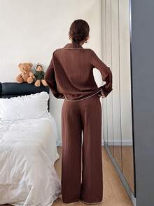 SHEIN 女士翻领撞色滚边蝴蝶结装饰提花长袖睡衣套装 - 咖啡棕 - 查看 2