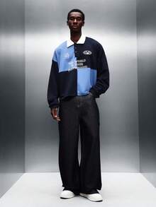 PLAYBOY X SUMWON Herren Regular Fit Farbblock Langarm Poloshirt mit weißem Kragen und Knopfleiste, lässiger Lifestyle-Statement-Muster - Blau - Übersicht 7