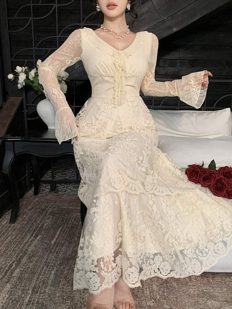 V-Neck Waist Cinched Flare Sleeve Layered Lace Hem Princess Dress, Elegant For Formal Events, Spring/Autumn Sundress