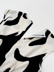 SHEIN Franclia Women's Summer Jumpsuit With Waist Cinching, Wide Leg Printed Romper Set Black And White Wide Leg Jumpsuit Patterned Jumpsuit - Multicolor - View 3