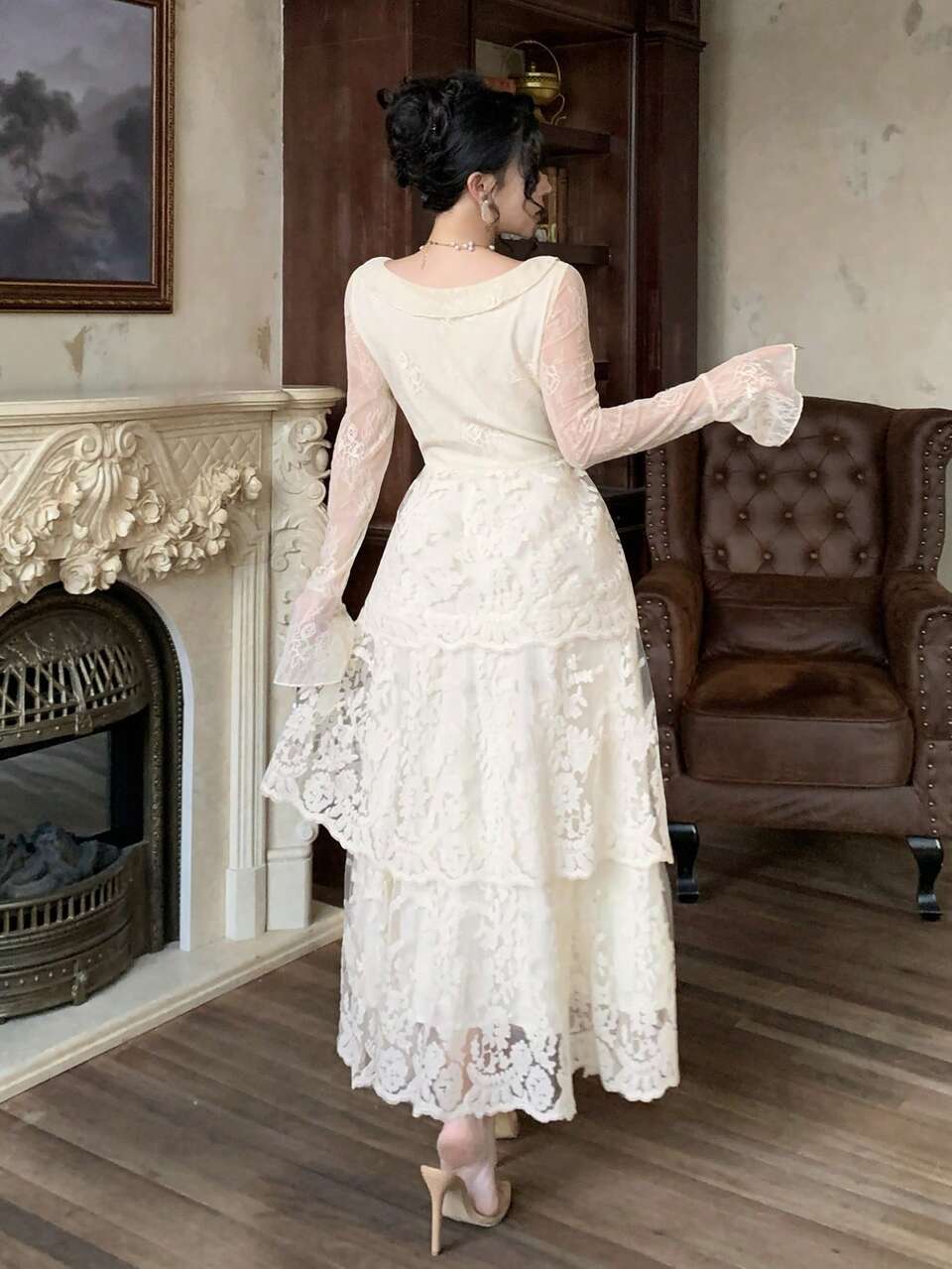 V-Neck Waist Cinched Flare Sleeve Layered Lace Hem Princess Dress, Elegant For Formal Events, Spring/Autumn Sundress