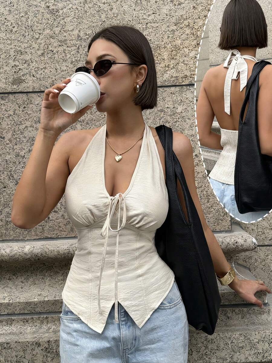 Ritzy Row 新款春夏简约设计，优雅精致，V领露背吊带背心，收腰显瘦，女士背心，夏季上衣，女士休闲上衣，女士度假装，杏色奶油色吊带背心 - 杏色 - 查看 1