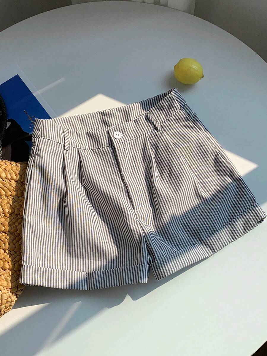 SHEIN EZwear 适合日常穿着的女士休闲条纹纽扣短裤 - 黑色 - 查看 1
