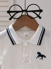 1件婴儿男女通用0-3岁休闲条纹装饰珍珠针织面料短袖POLO连体衣，适合春夏穿着