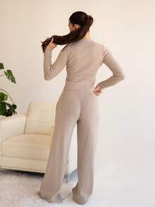 Andrea Bello Conjunto de cárdigan de manga larga con botones, pantalones de punto elásticos relajados y punto acanalado. Elegante, sexy y de estilo callejero para otoño y salidas nocturnas. - Gris - Ver 2