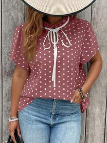 SHEIN Clasi Camisa de manga corta con estampado de lunares de color contrastante para tallas grandes - Rosa - Ver 1