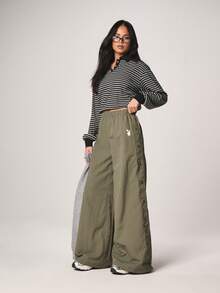 Missguided x Playboy Women High Waisted Olive Snap Button Wide Leg Palazzo Pants With Logo Print - Army Green - View 4
