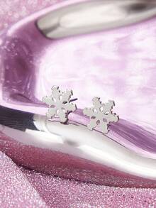 THE POWERPUFF GIRLS X SHEIN Zinc Alloy Cartoon Element Printed Stud Earrings Set, Snowflake, Heart Design, Lightweight Luxury, Casual Chic, Suitable For Parties, Concerts, Festivals - Platinum - View 4