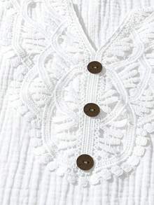 SHEIN PETITE 小码女式花卉领拼接纽扣装饰休闲衬衫 - 白色 - 查看 7