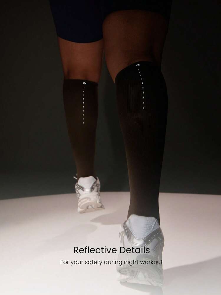 SweatMode Glow Grip Große Größen Schweißableitende, hochdehnbare, nahtlose, atmungsaktive Mesh Socken mit reflektierendem Muster, Kompressionsstrümpfe, Packung für tägliche Aktivitäten