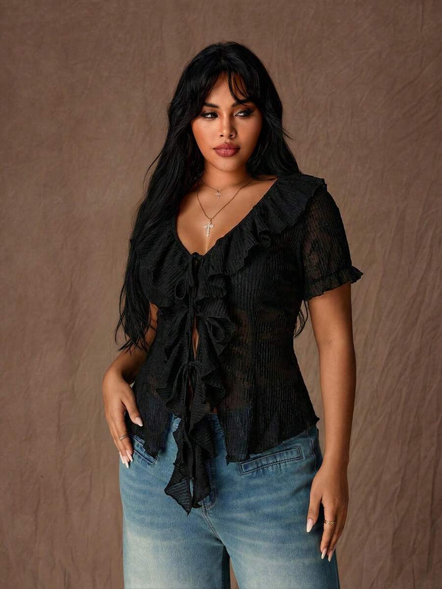 Rustia 大码女式V领荷叶边拼接系带休闲百搭短袖衬衫 - 黑色 - 查看 1