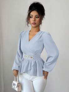 Elenzga 女士缎面V领收腰圆环装饰长袖衬衫，优雅精致，适合秋季、冬季穿着，也适合上学、音乐会、圣诞节、商务休闲、教师、外出等场合。 - 淺藍色 - 查看 3