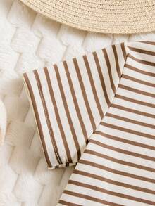 SHEIN Playful Pals 2pcs Baby Boys Toddler Infant Kids Retro Boho Casual Brown White Striped Print Short Sleeve Round Neck T-Shirt Tee Top And Solid Color Khaki Crinkled Texture Suspender Shorts Overalls Dungarees Shortalls Jumpsuit Set With Pocket Soft Lightweight Comfortable Outfit Sets Clothes For Summer Beach Vacation Photo Shoot Brown Baby Clothes Mocha Baby Clothes Woodland Baby Clothes Baby Boy Overalls - Beige - View 6