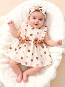 SHEIN Cute Newborn Baby Girl Sleeveless Flared Geometric Heart Print A Line Dress With Ruffle Details And Bows - Multicolor - View 1