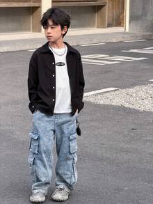 SHEIN Little Byeori 男童休闲宽松字母印花长袖衬衫，纽扣开襟，适合通勤、上学、日常休闲、旅行、运动，春夏秋冬皆宜。 - 黑色 - 查看 2