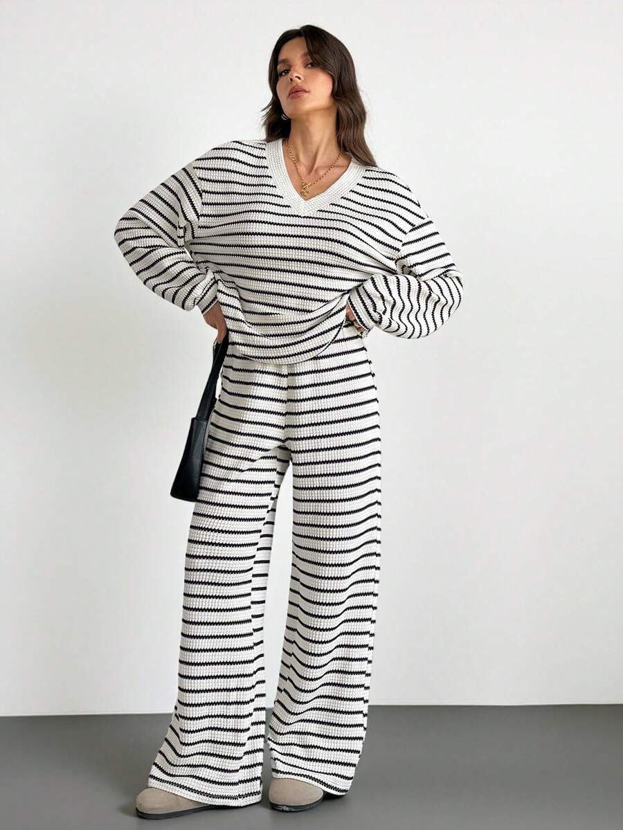 SHEIN Tall 女士两件套宽松条纹V领落肩长袖T恤和松紧腰条纹裤，夏季毛衣套装，春夏/夏季 - 黑與白 - 查看 1
