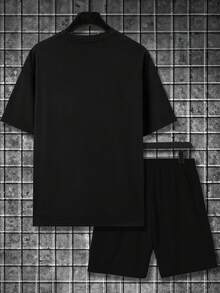 Manfinity Roughcore 男士休闲宽松撞色短袖圆领T恤，适合夏季日常穿着 - 墨綠色 - 查看 4
