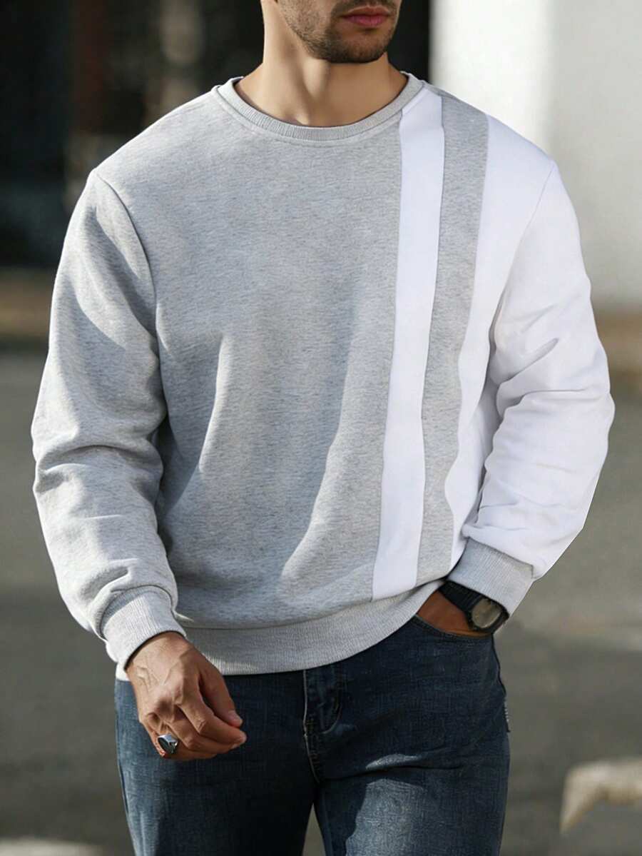 Manfinity Homme بلوزة رياضية كاجوال للرجال كبار الحجم بياقة دائرية وألوان متباينة، خريفية - رمادي فاتح - مشاهدة 1