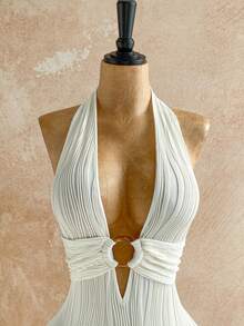 Soleia 女士白色纹理针织露背连体裤，饰有圆形圆环，优雅性感，适合万圣节、圣诞节、度假等场合。 - 杏色 - 查看 4