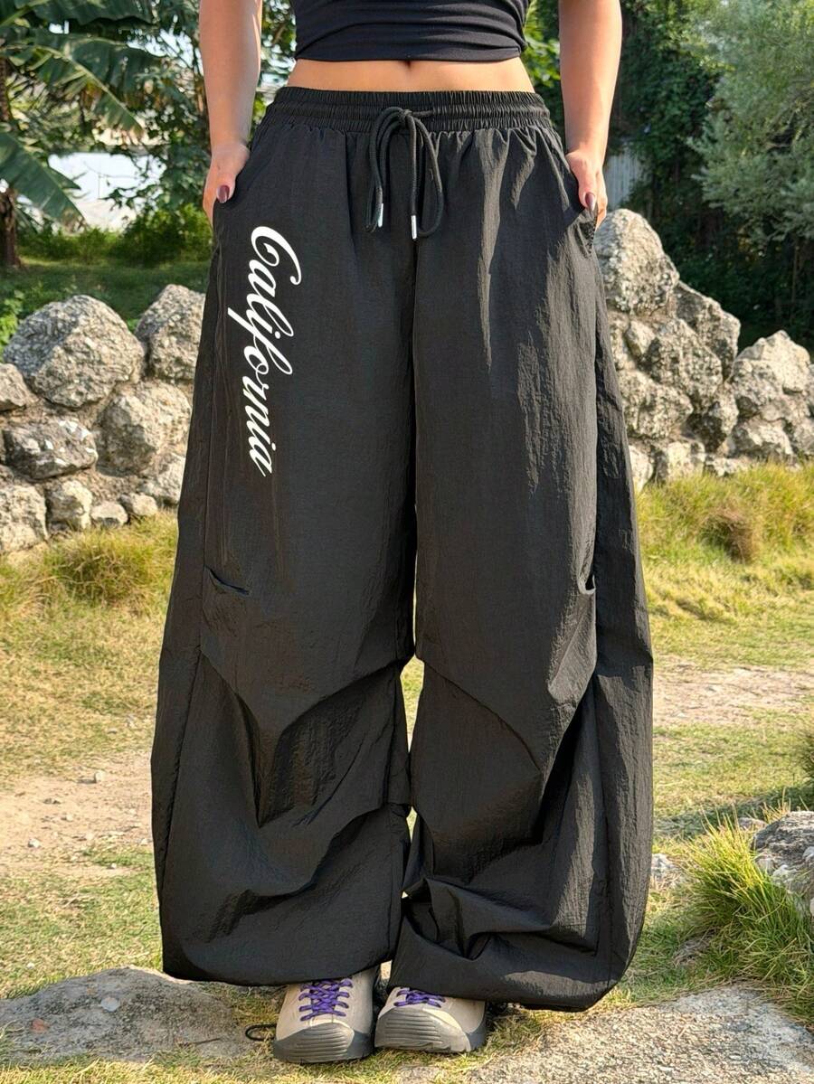 Muchica 女士美式街头字母印花宽松裤 - 黑色 - 查看 1