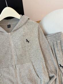 GlowEve 女士休闲纯色罗纹刺绣连帽口袋拉链宽松卫衣和刺绣弹力腰抽绳直筒运动裤套装，适合日常穿着