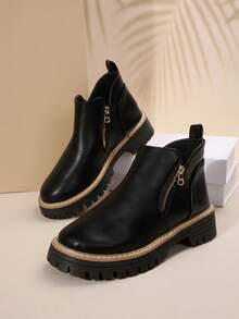 Botines de mujer, estilo otoño/invierno, con puntera redondeada, tacón cuadrado, cierre lateral con cremallera y suela con plataforma. - Negro - Ver 2