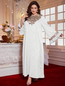 Al Najma 新款优雅长袖提花面料奢华女士睡袍 - 白色 - 查看 4