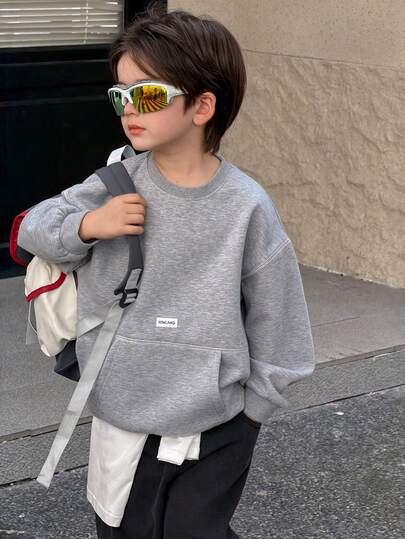 DAZY 男童贴花装饰圆领口袋长袖套头衫