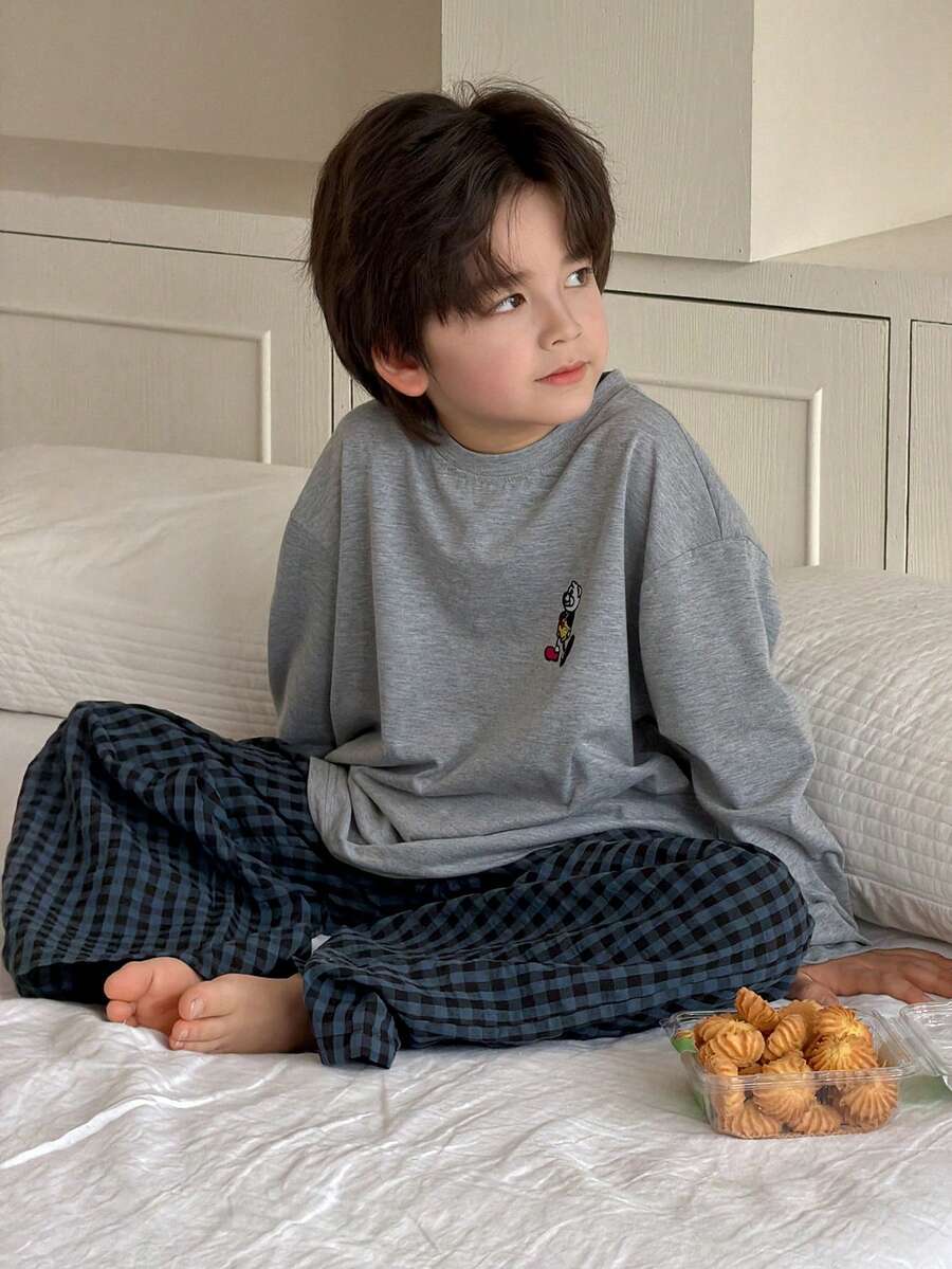 DAZY Tween Boy Cartoon Bear Print Long Sleeve Top And Plaid Pants Pajama Set Spring - Grey - View 1