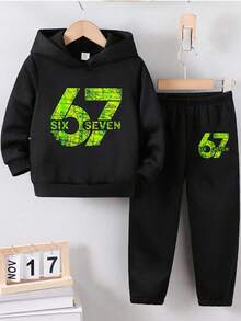 SHEIN 秋冬男童休闲时尚创意个性化清新高端彩色数码67字母标语印花连帽衫和运动裤套装，舒适保暖的秋冬款式，适合男童穿着 - 黑色 - 查看 5