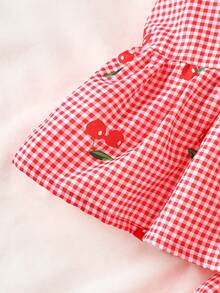 SHEIN Vintaside Kids 2件套女婴春夏度假风樱桃格子印花吊带上衣和短裤 - 紅色 - 查看 3