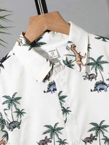 SHEIN 两件套男童休闲校服/度假印花衬衫短裤套装，适合通勤、上学、日常休闲、运动、春夏穿着。 - 彩色 - 查看 8