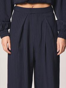 MISSGUIDED Quần tây nữ ống rộng cạp cao kẻ sọc với chi tiết xếp ly và túi bên hông, thích hợp cho công sở mùa đông và xuân. - Màu xanh hải quân - Xem 4